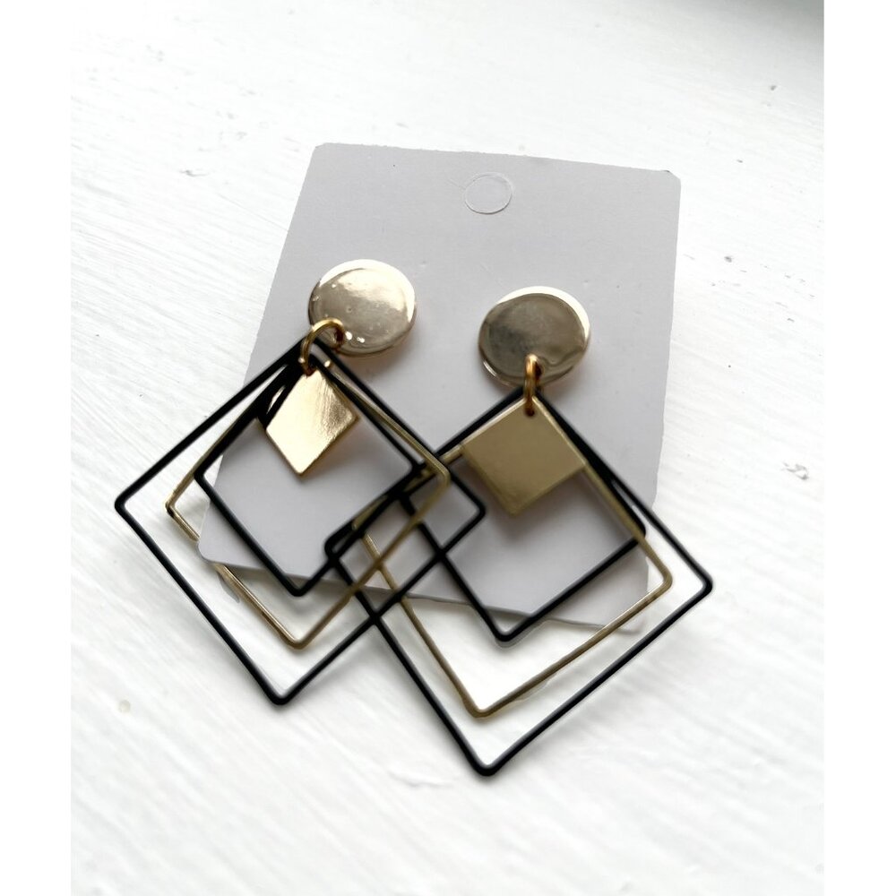 Modern Geometric Square Earrings – Black/Gold Metal Dangle – New
